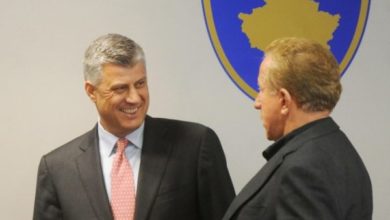 Presidenti Thaçi i kërkon Parlamentit kosovar: Mbroni deputetin Pacolli nga kërcënimet e arrestit! Presidenti Thaçi i kërkon Parlamentit kosovar: Mbroni deputetin Pacolli nga kërcënimet e arrestit!
