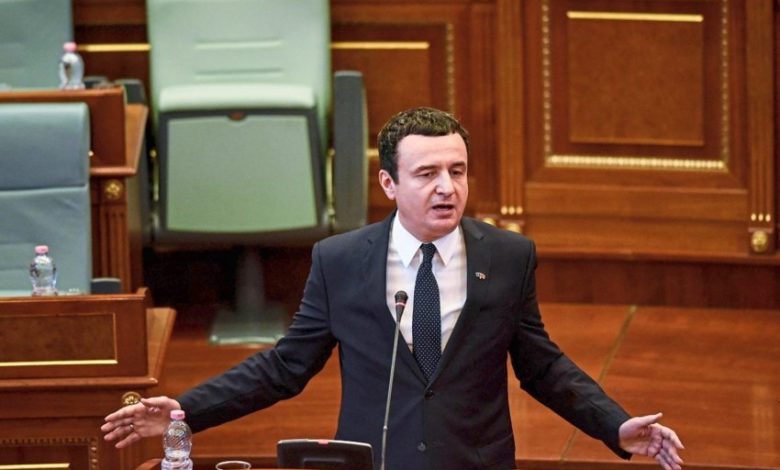 Heqja e reciprocitetit/ Kurti nuk ndal akuzat: U mohua shpallja e pavarësisë dhe sovraniteti i Kosovës