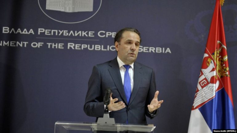 Lajic: Për shkak të masave të Kosovës, kamionët e Serbisë po kthehen prapa Lajic: Për shkak të masave të Kosovës, kamionët e Serbisë po kthehen prapa