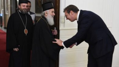 Mllefi serbe për pushtetin malazez, kryepopi Amfilohije sulmon Gjukanoviçin dhe për Kosovën