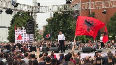 “Frankfurter Allgemeine”: Gjithçka tjetër përveç se një fitore e bindshme e Albin Kurtit, do të ishte befasi “Frankfurter Allgemeine”: Gjithçka tjetër përveç se një fitore e bindshme e Albin Kurtit, do të ishte befasi