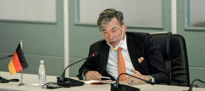 Ambasadori gjerman: Presim që qeveria Hoti t’i mbajë standardet e vendosura nga qeveria paraprake Ambasadori gjerman: Presim që qeveria Hoti t’i mbajë standardet e vendosura nga qeveria paraprake