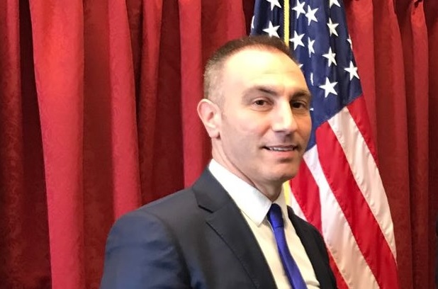 Shtyrja e censusit/ Grubi: S’erdhi për shkak të shqiptarëve, por tani përfitojmë më shumë Shtyrja e censusit/ Grubi: S’erdhi për shkak të shqiptarëve, por tani përfitojmë më shumë