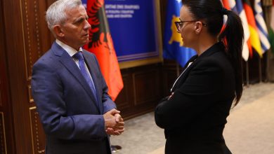 Hiqet leja e punës për shtetasit e Shqipërisë që kanë leje qëndrimi në Kosovë/ Minxhozi: Do ketë ndikim pozitiv Hiqet leja e punës për shtetasit e Shqipërisë që kanë leje qëndrimi në Kosovë/ Minxhozi: Do ketë ndikim pozitiv