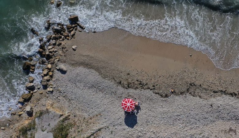 Pushime në Porto Nova/ Plazhi me bukuri të egër në Zvërnec Pushime në Porto Nova/ Plazhi me bukuri të egër në Zvërnec