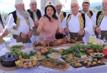 VIDEO/ Rudina Xhunga: Të tregoj fshatrat e Gjirokastrës, nga Dhoksati tek Andon Poçi! VIDEO/ Rudina Xhunga: Të tregoj fshatrat e Gjirokastrës, nga Dhoksati tek Andon Poçi!