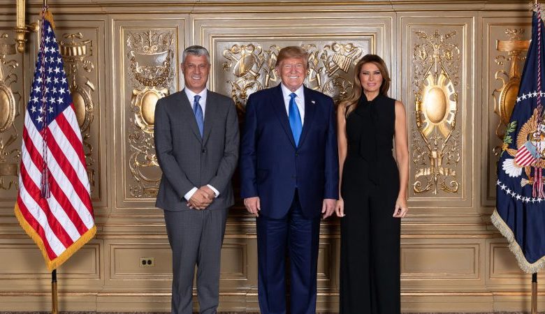 Ironia e ish-zyrtarit të BE: Trump të aplikojë për President të Kosovës, ka një vend bosh Ironia e ish-zyrtarit të BE: Trump të aplikojë për President të Kosovës, ka një vend bosh