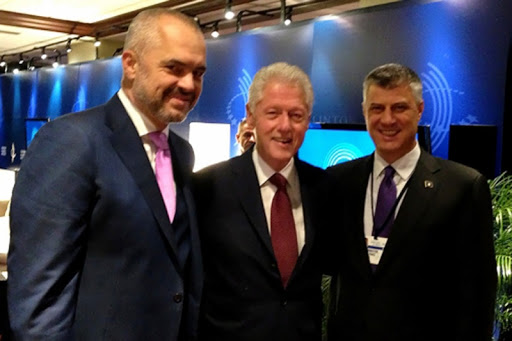 Akuza për Thaҫin, Sputnik rus: Karotë për Vuҫiç, po u dënua Hashimi, duhet të burgoset edhe Bill Clinton Akuza për Thaҫin, Sputnik rus: Karotë për Vuҫiç, po u dënua Hashimi, duhet të burgoset edhe Bill Clinton