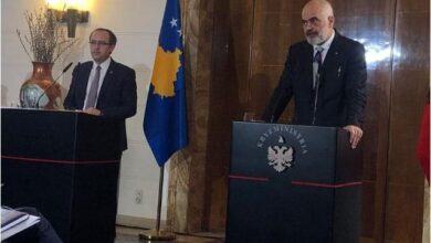 Rama rebelohet ndaj BE: Turp, po mban peng një popull si Kosova Rama rebelohet ndaj BE: Turp, po mban peng një popull si Kosova