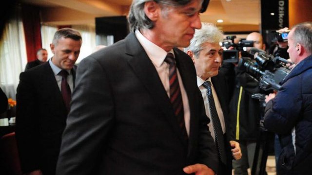 Maqedoni/ Shifrat dhe lëvizjet, sa është rritur fuqia e shqiptarëve nga zgjedhjet Maqedoni/ Shifrat dhe lëvizjet, sa është rritur fuqia e shqiptarëve nga zgjedhjet
