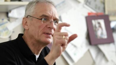 Eksperti austriak: Në Kosovë, gjysma e popullsisë është e infektuar me koronavirus Eksperti austriak: Në Kosovë, gjysma e popullsisë është e infektuar me koronavirus