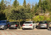 FOTO: Nga 6 makina të parkuara në këtë hotel të Dhërmiut 5 janë me targa të… Fotot që tregojnë çfarë po ndodh me turizmin këtë vit në jug FOTO: Nga 6 makina të parkuara në këtë hotel të Dhërmiut 5 janë me targa të… Fotot që tregojnë çfarë po ndodh me turizmin këtë vit në jug