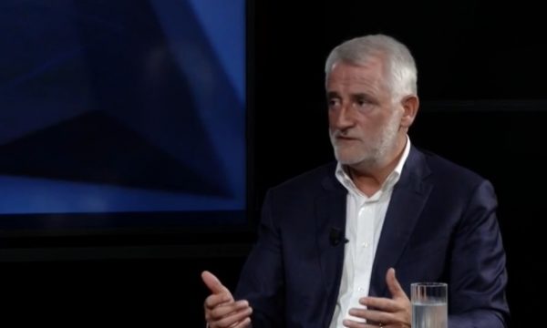 Thaçi: Nuk mund të ndodh ardhja e kryeministrit shqiptar në Maqedoninë e Veriut Thaçi: Nuk mund të ndodh ardhja e kryeministrit shqiptar në Maqedoninë e Veriut