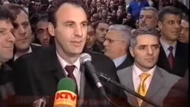 VIDEO/ Ja si u prit 15 vite më parë Fatmir Limaj në Kosovë pasi u shpall i pafajshëm nga Haga VIDEO/ Ja si u prit 15 vite më parë Fatmir Limaj në Kosovë pasi u shpall i pafajshëm nga Haga