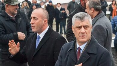 “Lufta e UÇK-së ishte e drejtë”/ Haradinaj “i jep zemër” Thaçit: S’ekziston asnjë gjyq që mund ta gjykojë përpjekjen e një populli për të jetuar “Lufta e UÇK-së ishte e drejtë”/ Haradinaj “i jep zemër” Thaçit: S’ekziston asnjë gjyq që mund ta gjykojë përpjekjen e një populli për të jetuar