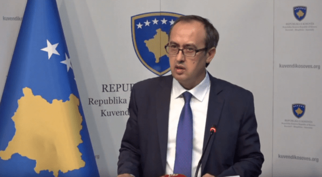 Akuzat për Lajçak si i lidhur me Serbinë, opozita: Kurti po i bën dëmin më të madh Kosovës Akuzat për Lajçak si i lidhur me Serbinë, opozita: Kurti po i bën dëmin më të madh Kosovës