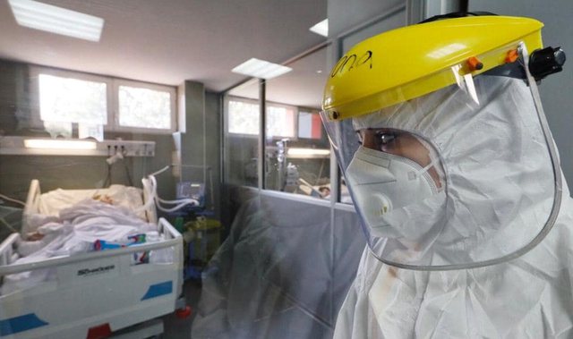 80% e atyre që infektohen vuajnë së paku një simptomë/ Mjeku: Kujdes, Covid prek pothuajse çdo organ