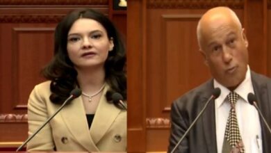 Deputeti: Serbia po defaktorizon shqiptarët! Spiropali: Diplomatët s’janë gra që joshen me uiski Deputeti: Serbia po defaktorizon shqiptarët! Spiropali: Diplomatët s’janë gra që joshen me uiski