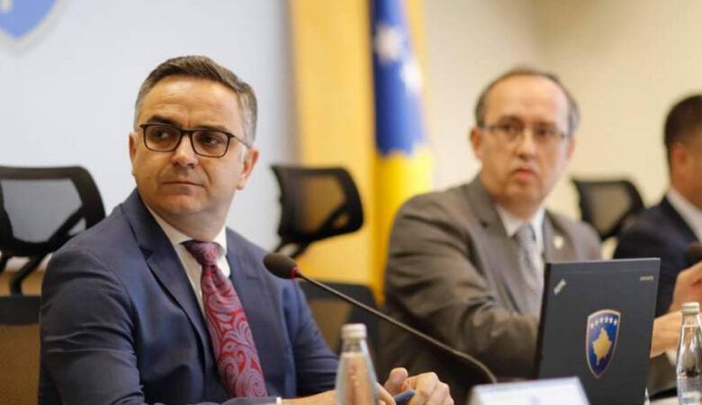 Zv/ kryeministri i Kosovës justifikon eprorin e tij: Hoti në Bruksel ra në mina! Zv/ kryeministri i Kosovës justifikon eprorin e tij: Hoti në Bruksel ra në mina!