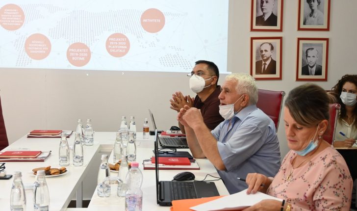 Tekstet Mësimore për Diasporën/ Mblidhet Komisioni i Përbashkët Shqipëri-Kosovë Tekstet Mësimore për Diasporën/ Mblidhet Komisioni i Përbashkët Shqipëri-Kosovë