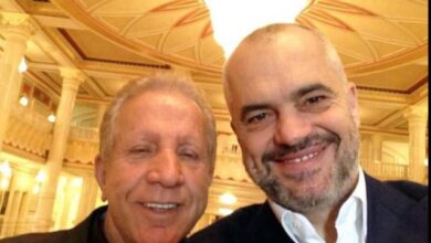 “Fenomen unikal suksesi”- Rama s’kursen fjalët në 69-vjetorin e Pacollit: Qielli është kufiri, përkufizimi më i sigurt për jetën e tij “Fenomen unikal suksesi”- Rama s’kursen fjalët në 69-vjetorin e Pacollit: Qielli është kufiri, përkufizimi më i sigurt për jetën e tij