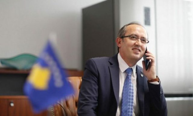“Si vende të pavarura, për projekte…”/ Avdullah Hoti flet për takimin me Serbinë në 2 shtator “Si vende të pavarura, për projekte…”/ Avdullah Hoti flet për takimin me Serbinë në 2 shtator