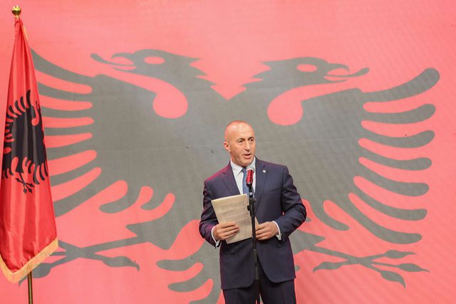 Paralajmëron Haradinaj: Do të shkojmë në referendum për t’u bashkuar me Shqipërinë Paralajmëron Haradinaj: Do të shkojmë në referendum për t’u bashkuar me Shqipërinë