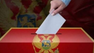 Mali i Zi përgatitet për zgjedhjet parlamentare, partitë shqiptare në dy koalicione Mali i Zi përgatitet për zgjedhjet parlamentare, partitë shqiptare në dy koalicione