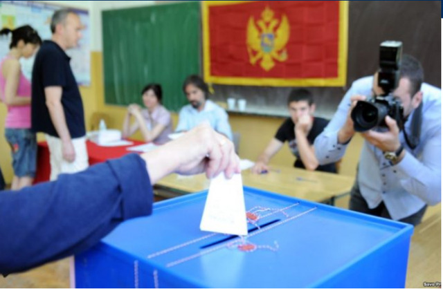 Numërohen 98.8% të votave në Malin e Zi, Gjukanoviç siguron fitoren, shqiptarët marrin… Numërohen 98.8% të votave në Malin e Zi, Gjukanoviç siguron fitoren, shqiptarët marrin…