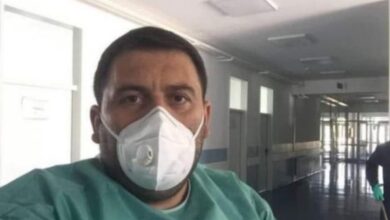 Doktori kosovar: Mos harro që me vdekjen e një familjari tënd vdes edhe një pjesë e shpirtit tonë Doktori kosovar: Mos harro që me vdekjen e një familjari tënd vdes edhe një pjesë e shpirtit tonë