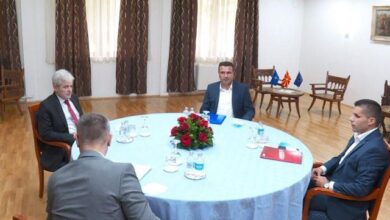 Të pathënat e paktit Ahmeti-Zaev: Tërheqja për ministrin e Brendshëm dhe “kleçkat” e regjistrimit e të vettingut Të pathënat e paktit Ahmeti-Zaev: Tërheqja për ministrin e Brendshëm dhe “kleçkat” e regjistrimit e të vettingut
