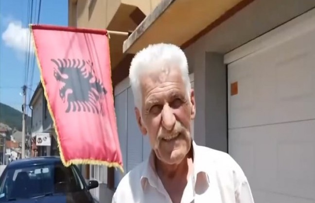 Serbia ndalon me ligj përdorimin e simboleve kombëtare shqiptare Serbia ndalon me ligj përdorimin e simboleve kombëtare shqiptare