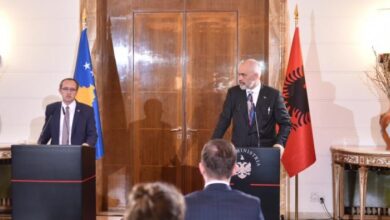 Qeveria e Shqipërisë dhe Kosovës mbledhje të përbashkët në shtator, do të nënshkruhen tri marrëveshje të rëndësishme Qeveria e Shqipërisë dhe Kosovës mbledhje të përbashkët në shtator, do të nënshkruhen tri marrëveshje të rëndësishme