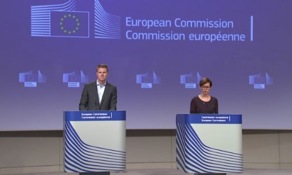 Komisioni Evropian ua qartëson edhe një herë shteteve skeptike: Hiqni vizat, Kosova i ka plotësuar kushtet Komisioni Evropian ua qartëson edhe një herë shteteve skeptike: Hiqni vizat, Kosova i ka plotësuar kushtet