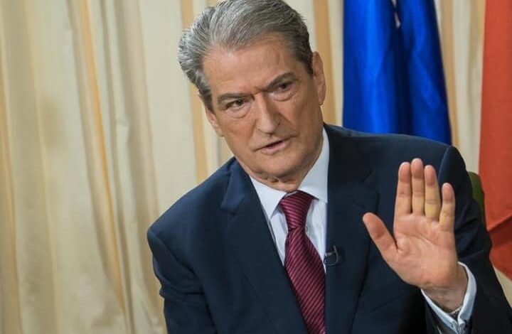 Berisha: Ja kush fshihet pas arrestimëve të veteranëve të UÇK-së dhe Gjykatës së Hagës Berisha: Ja kush fshihet pas arrestimëve të veteranëve të UÇK-së dhe Gjykatës së Hagës
