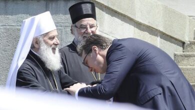 Vuçiç reagon pas bllokimit të rrugës, Beogradi bën gati një paketë të re për kishat serbe në Kosovë Vuçiç reagon pas bllokimit të rrugës, Beogradi bën gati një paketë të re për kishat serbe në Kosovë
