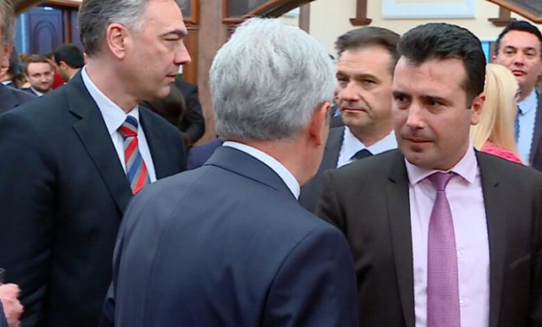 Zaev e Ahmeti harrojnë paktin e parë, ndoshta kreu i Shkupit do të jetë shqiptar Zaev e Ahmeti harrojnë paktin e parë, ndoshta kreu i Shkupit do të jetë shqiptar