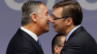Vuçiç, njeriu që ndez dhe fik zjarrin në rajon. A e rrëzoi ai Gjukonoviçin? Vuçiç, njeriu që ndez dhe fik zjarrin në rajon. A e rrëzoi ai Gjukonoviçin?