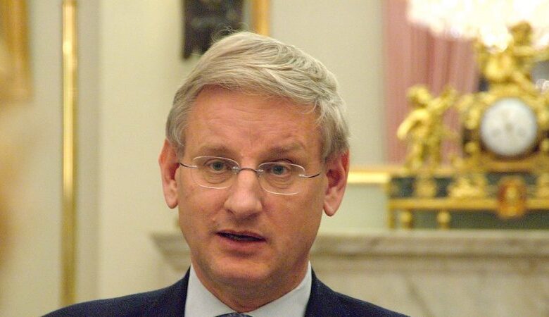 Bildt: Pranimi i propozimit të BE-së nga Kosova, hap i rëndësishëm drejt normalizimit të marrëdhënieve Bildt: Pranimi i propozimit të BE-së nga Kosova, hap i rëndësishëm drejt normalizimit të marrëdhënieve