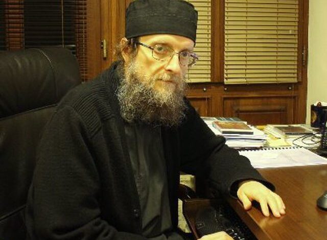 “Në Tiranë e Prishtinë po mbajnë zi për Milon”, kreu i Kishës serbe në Kosovë përgëzon shqiptarin Abazoviç “Në Tiranë e Prishtinë po mbajnë zi për Milon”, kreu i Kishës serbe në Kosovë përgëzon shqiptarin Abazoviç