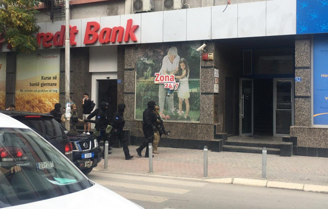 Eulex arreston kreun e shoqatës së veteranëve të luftës në Kosovë, do të dërgohet në Hagë Eulex arreston kreun e shoqatës së veteranëve të luftës në Kosovë, do të dërgohet në Hagë