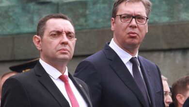 Ministri serb i Mbrojtjes tregon misionin e Vuçiç Ministri serb i Mbrojtjes tregon misionin e Vuçiç