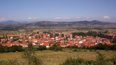 Serbia vendos tela me gjemba për t’i ndarë edhe më shumë rajonet shqiptare Serbia vendos tela me gjemba për t’i ndarë edhe më shumë rajonet shqiptare