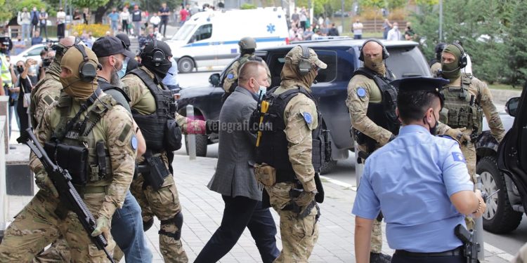 Tomë Gashi: Arrestimet nuk i kreu policia e EULEX-it, ishin katër polici të huaja në Kosovë Tomë Gashi: Arrestimet nuk i kreu policia e EULEX-it, ishin katër polici të huaja në Kosovë