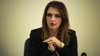 Vetëvendosje e bindur: Rrëzimi i qeverisë Hoti është çështje ditësh Vetëvendosje e bindur: Rrëzimi i qeverisë Hoti është çështje ditësh