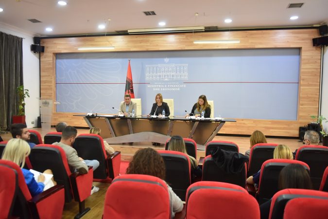 Ministri i Punës i Kosovës: Kemi rënë dakord për marrëveshje punësim- arsim me Shqipërinë Ministri i Punës i Kosovës: Kemi rënë dakord për marrëveshje punësim- arsim me Shqipërinë