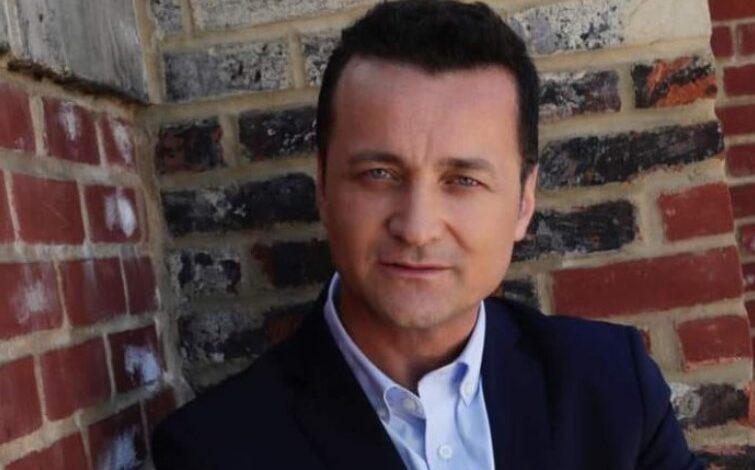 Malësori i shkruan Dritan Abazoviqit: Të shkruaj si vëlla, mos harro se mbi te gjitha je shqiptar Malësori i shkruan Dritan Abazoviqit: Të shkruaj si vëlla, mos harro se mbi te gjitha je shqiptar
