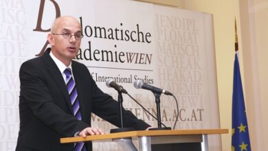 Kiçmari: Shqipëria e Kosova s’duhet t’i garantojnë Serbisë dalje në Adriatik Kiçmari: Shqipëria e Kosova s’duhet t’i garantojnë Serbisë dalje në Adriatik