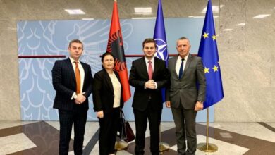 Cakaj pret 3 deputetët shqiptarë të Luginës së Preshevës: Masa të reja institucionale nga Shqipëria për t’ju mbështetur Cakaj pret 3 deputetët shqiptarë të Luginës së Preshevës: Masa të reja institucionale nga Shqipëria për t’ju mbështetur