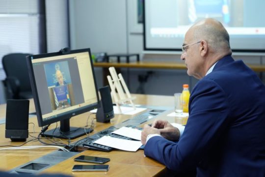 “Greqia mbështet Kosovën për liberalizimin e vizave me BE”, ministri i Jashtëm grek video konferencë me homologen Haradinaj “Greqia mbështet Kosovën për liberalizimin e vizave me BE”, ministri i Jashtëm grek video konferencë me homologen Haradinaj